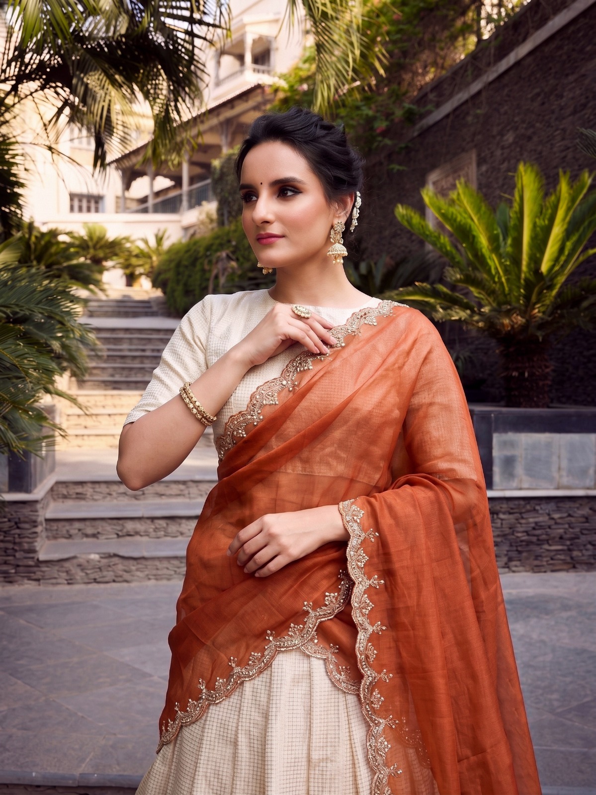 Kanaka Lehenga - Lehenga